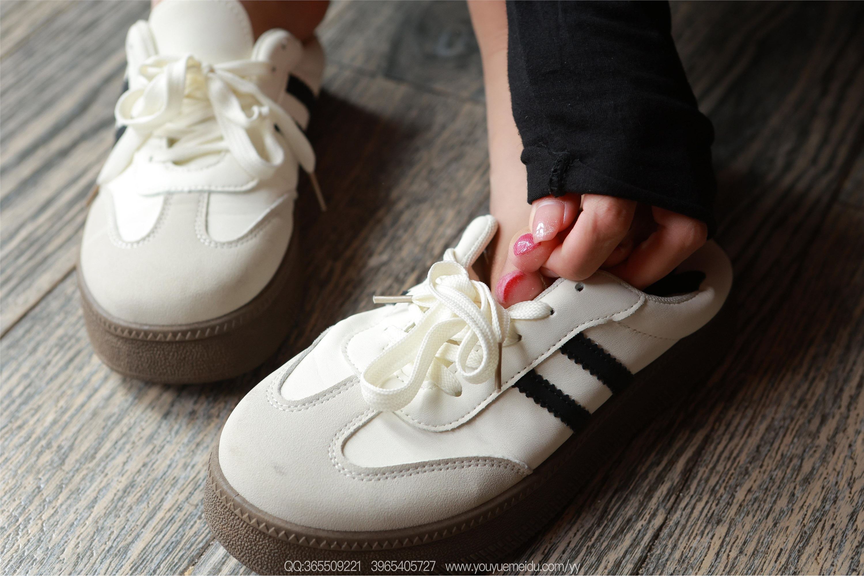 IESS异思趣向  2025.11.04 丝享家 2201 兔兔《性感吊带（上）》